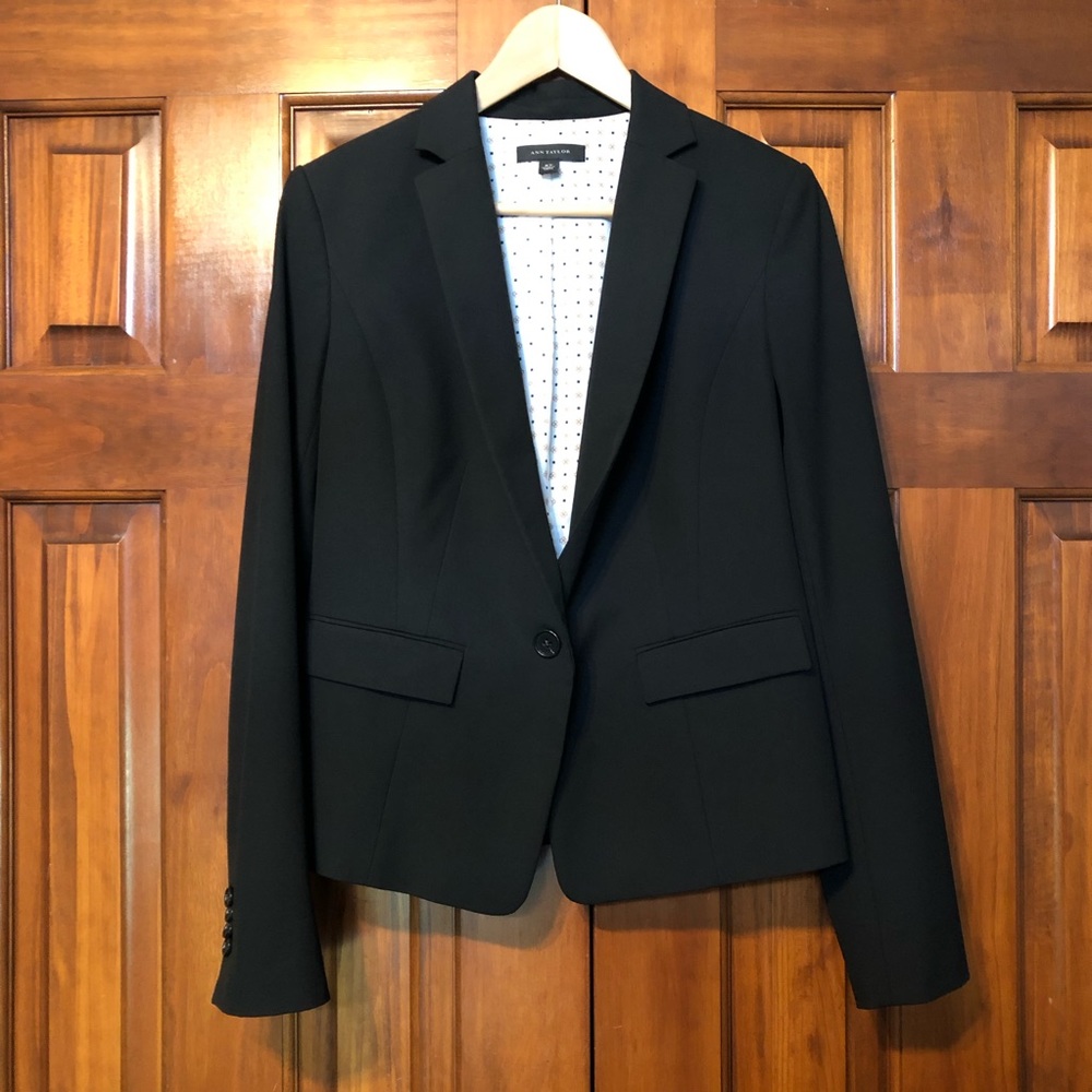 Ann Taylor Lined Black Blazer 8T